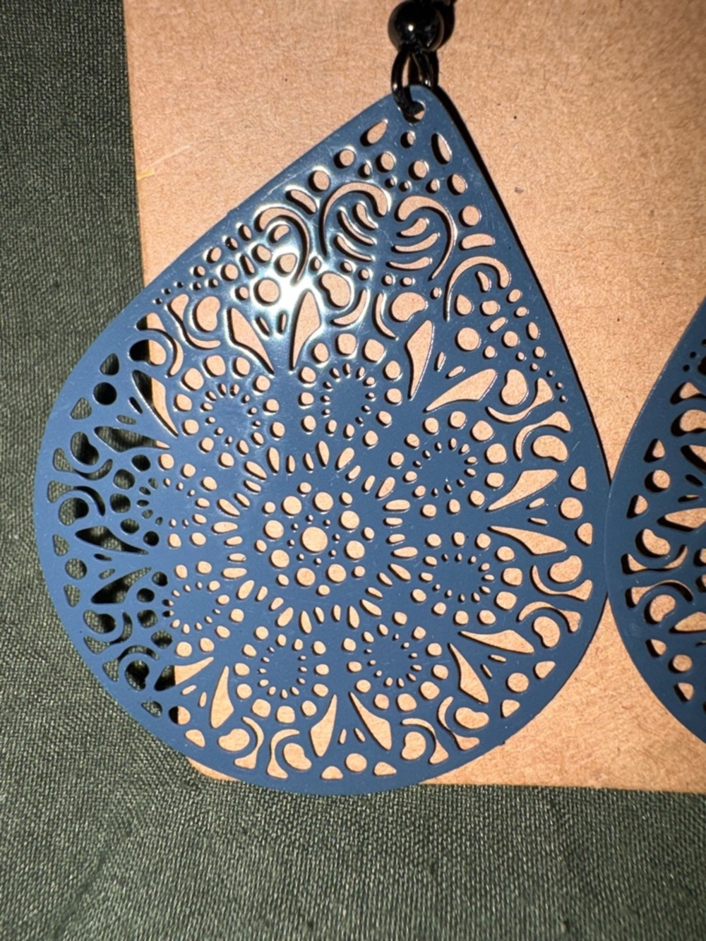 Lace Teardrop Filigree Earrings - Blue - Picture 2 of 2